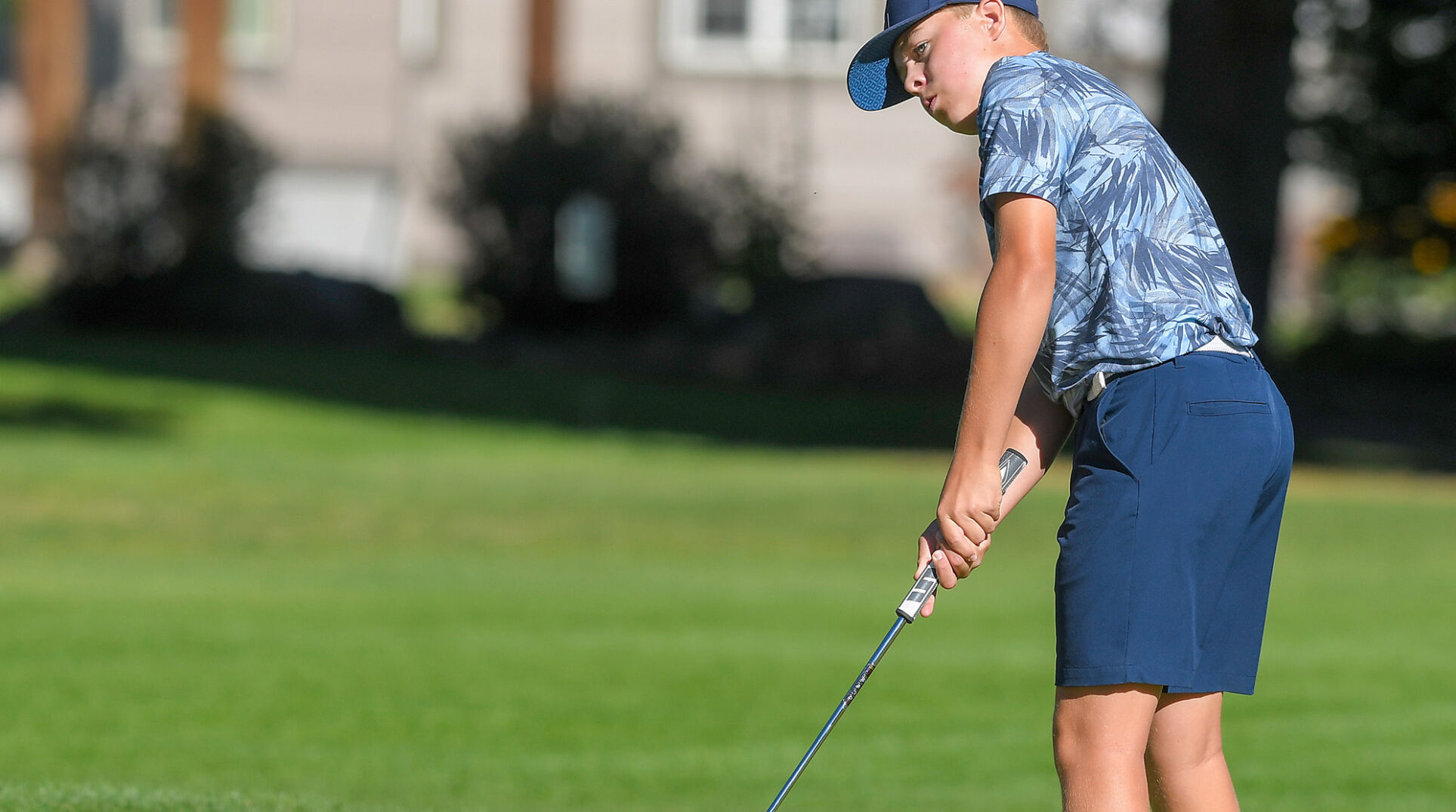 Prep boys golf: Riverhawks tighten grip on region title
